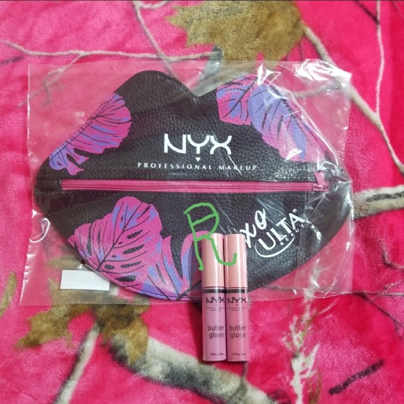 NYX LIP BUTTER GLOSS MAKEUP BAG BUNDLE NWT PINK - Picture 1 of 6